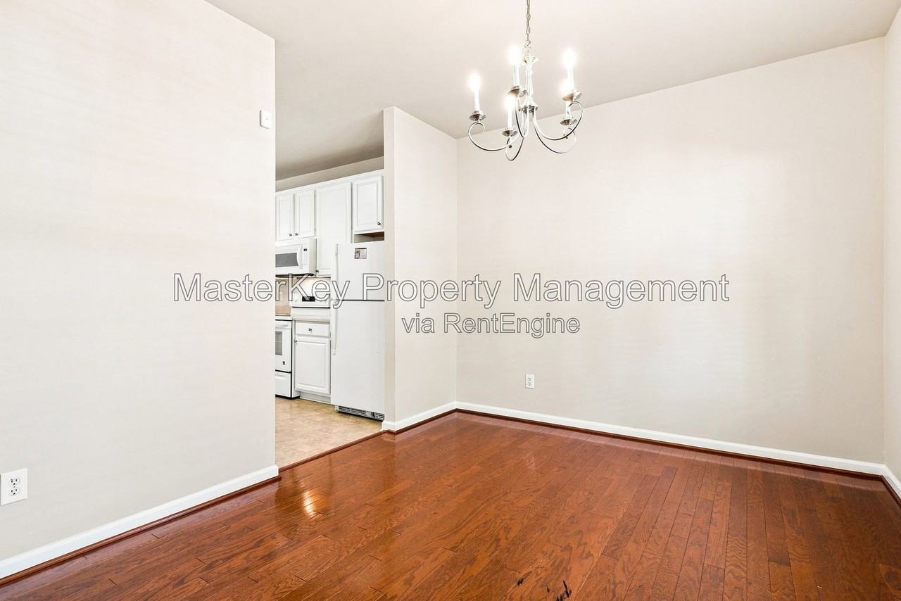 508 Bayou Ct - Photo 5 of 33