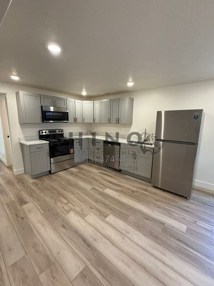 2851 N Chokecherry Dr - Photo 3 of 17