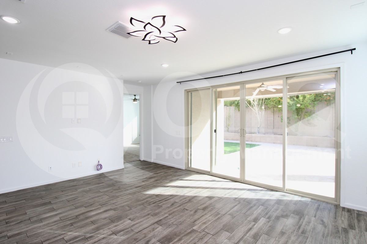 20815 N 40th Dr - Photo 4 of 20