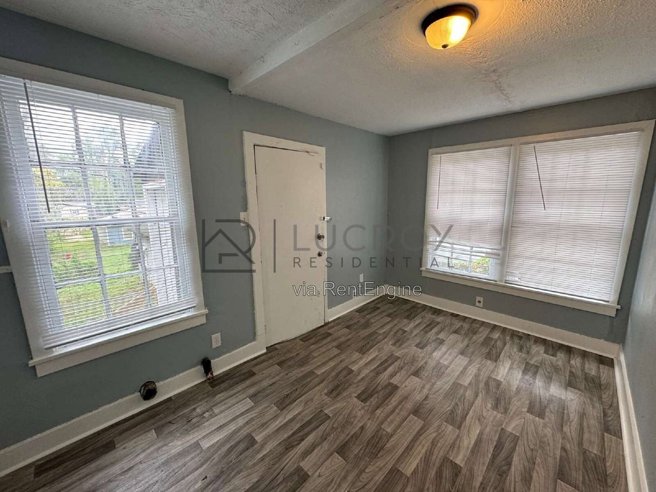4833 Churchill Dr - Photo 5 of 15