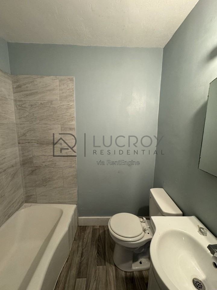 4833 Churchill Dr - Photo 7 of 15
