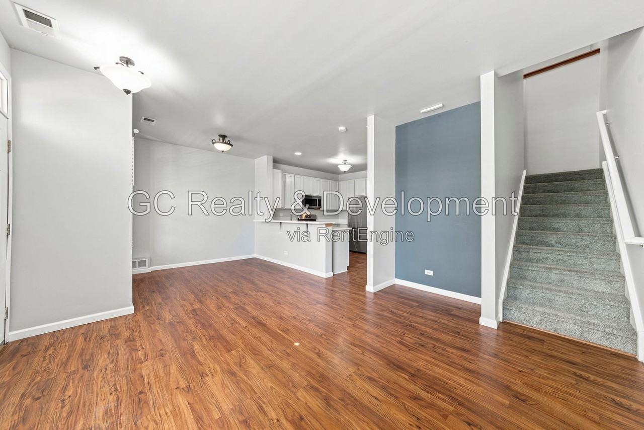 203 Springbrook Trl S - Photo 7 of 28
