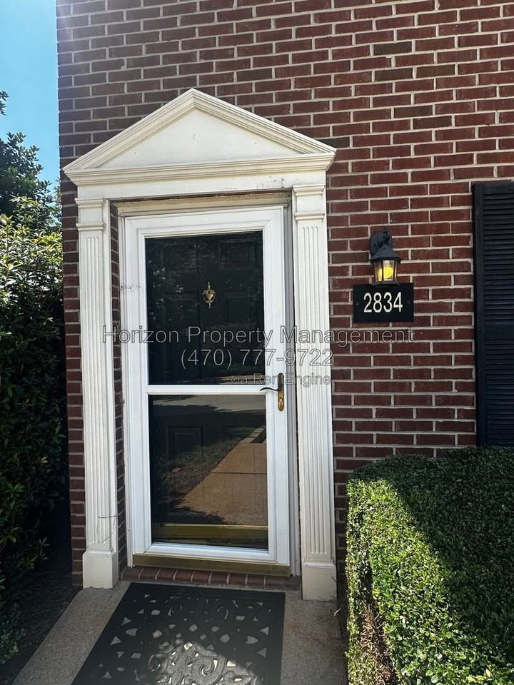 2834 Florence Dr - Photo 2 of 18