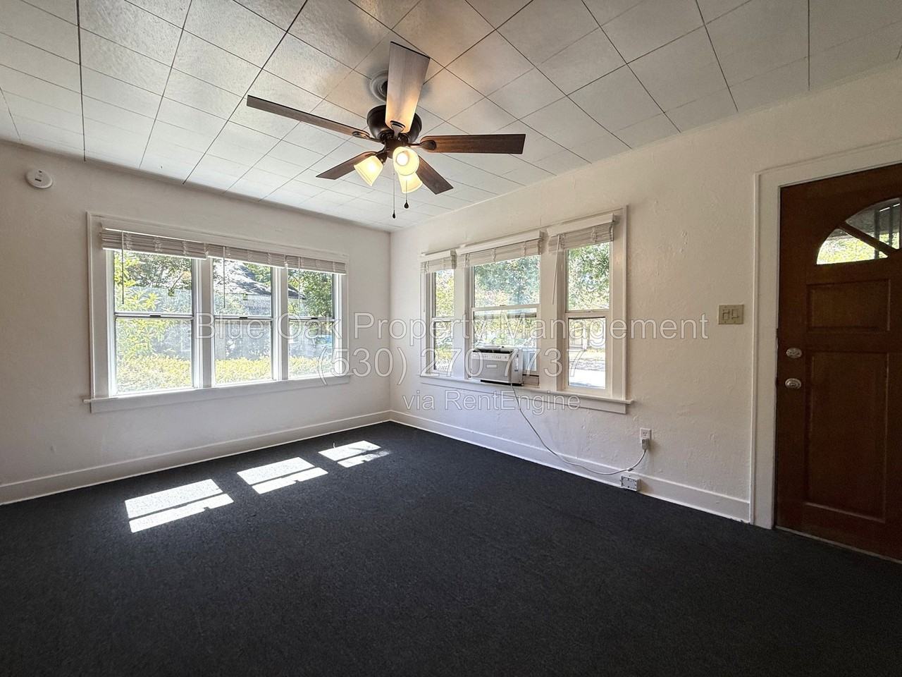 389 E 7th St - Photo 3 of 10