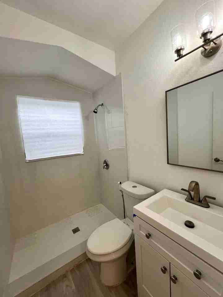 1904 Calais Dr - Photo 7 of 9
