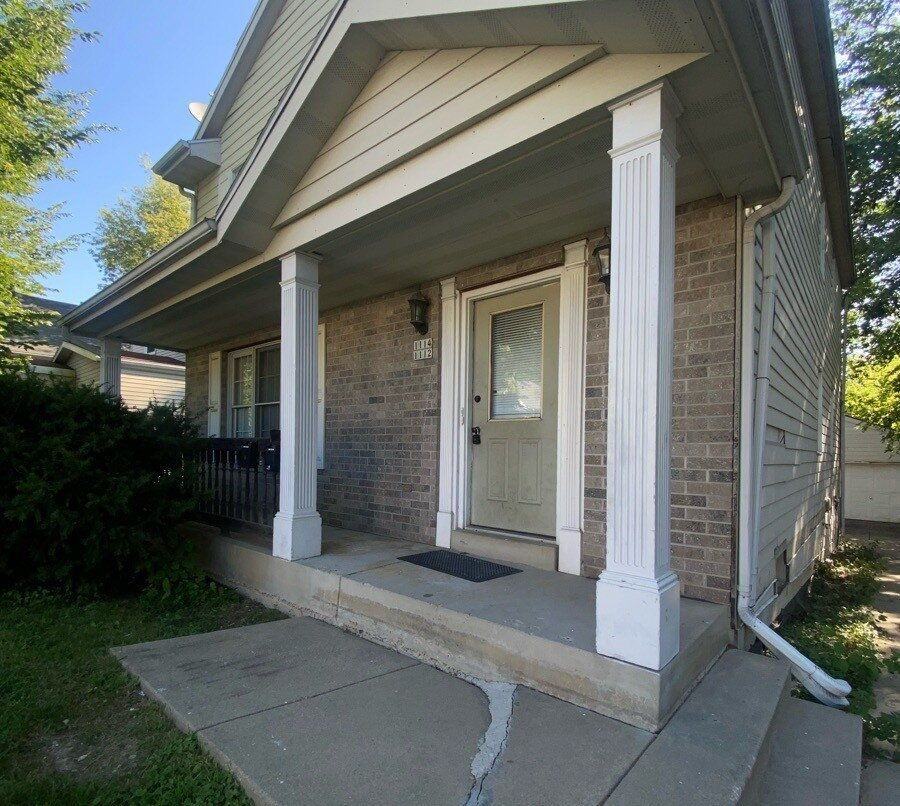 1112 S 63rd St - Photo 2 of 25