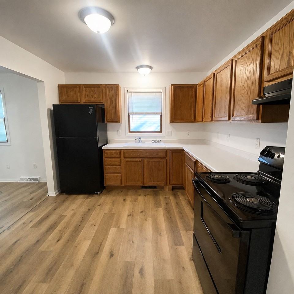 1112 S 63rd St - Photo 6 of 25