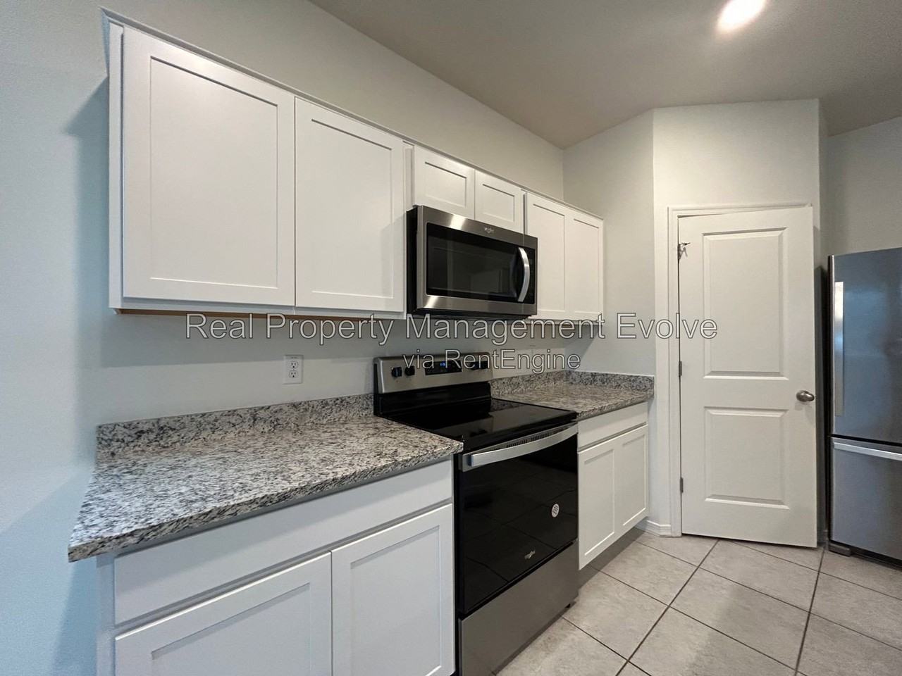 6512 W Magdalena Ln - Photo 2 of 29
