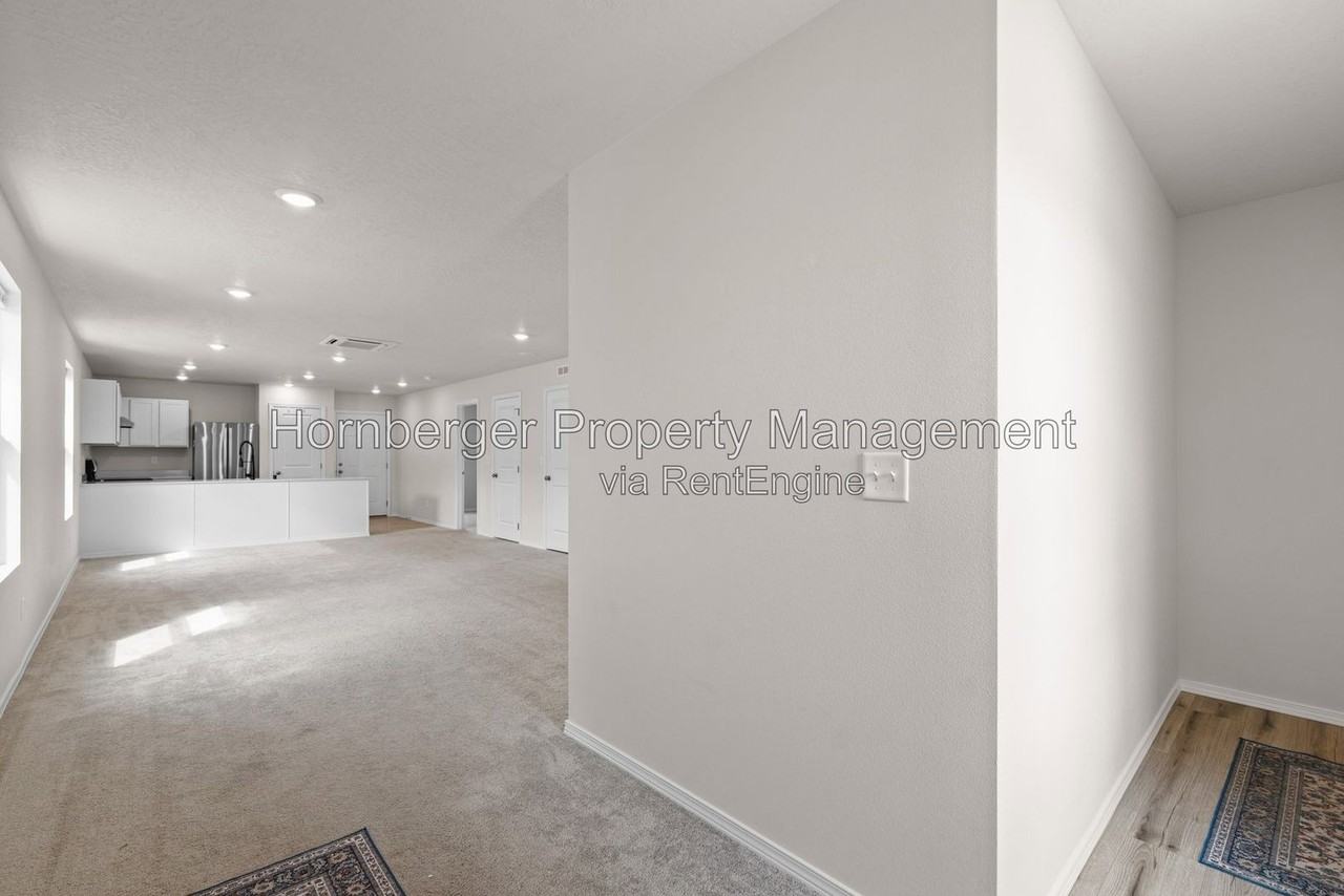 4462 W Vel View Ct - Photo 3 of 25