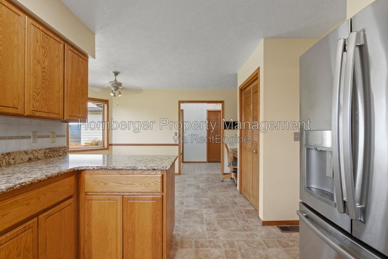 9811 N Comanche Dr - Photo 4 of 42