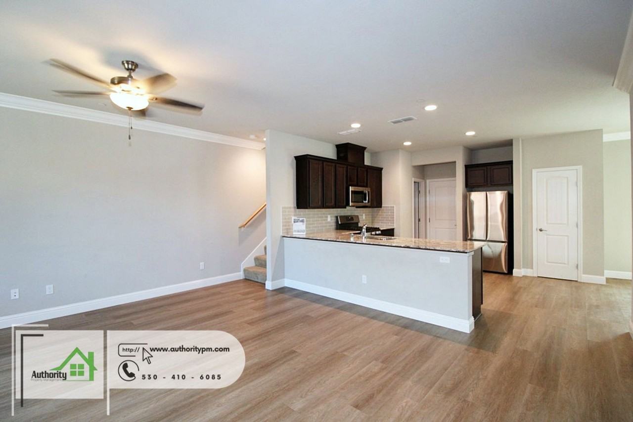 867 Congaree Ln - Photo 3 of 29
