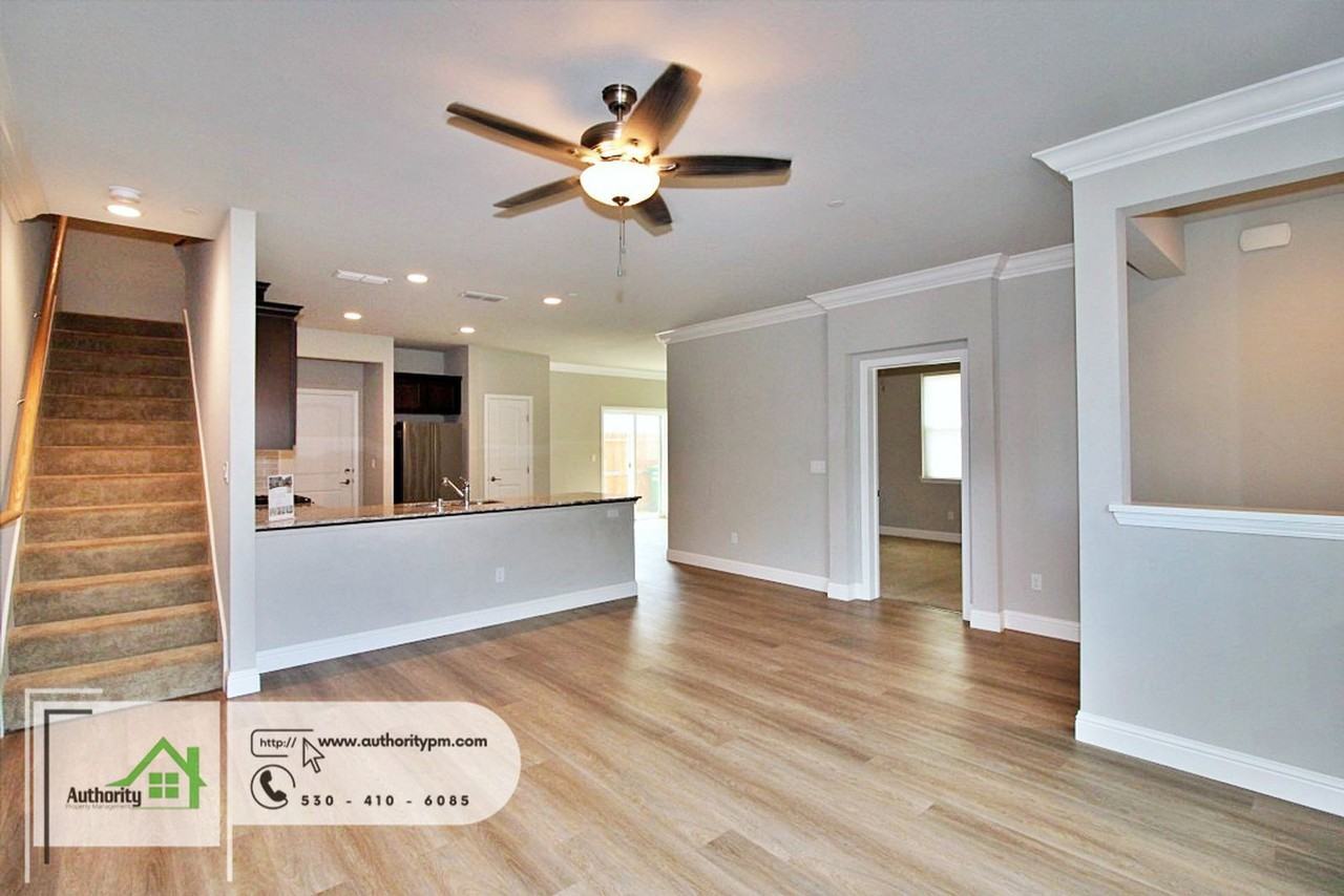 867 Congaree Ln - Photo 4 of 29