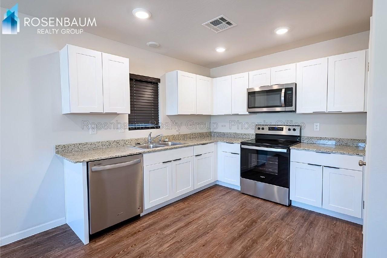 11094 W Arvada Dr - Photo 4 of 11