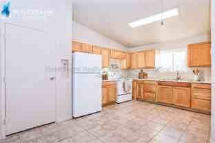 465 W Ivyglen St #112 - Photo 1 of 1