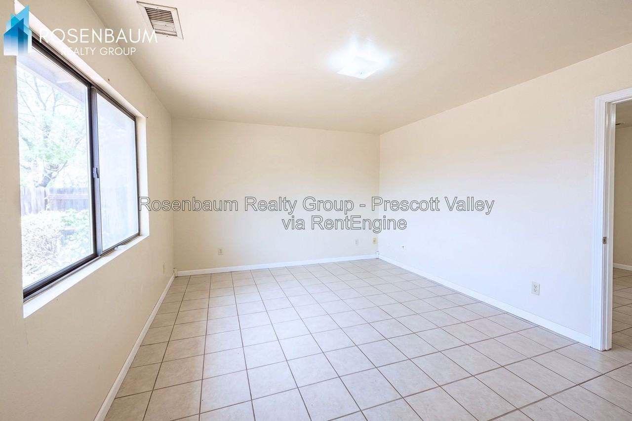 3442 N Greg Dr - Photo 7 of 11