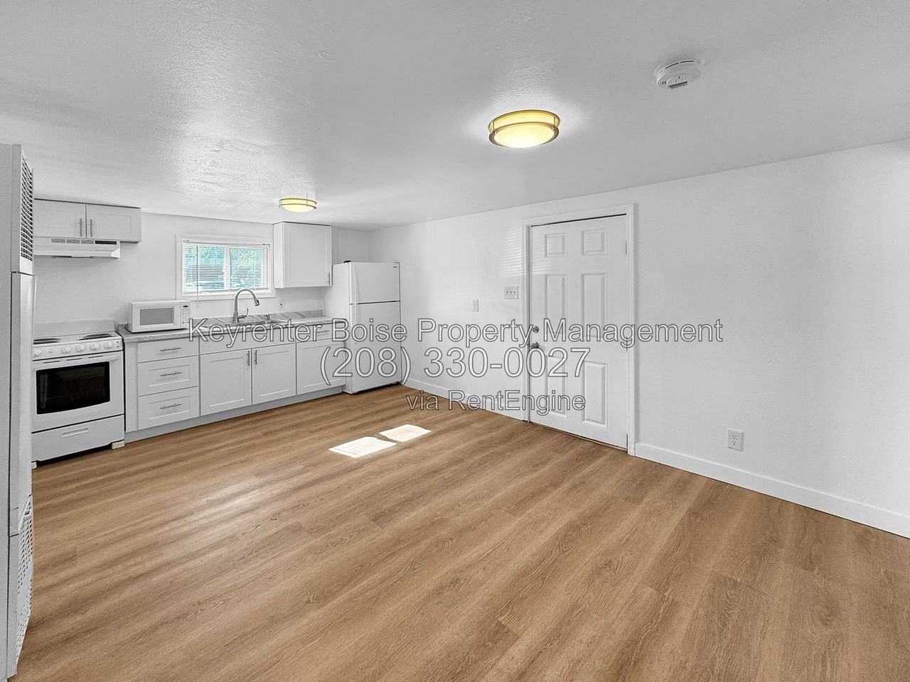 1912 S Owyhee St #2 - Photo 3 of 7