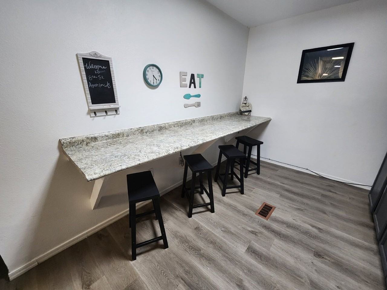 3333 W 8th St #E - Photo 4 of 7