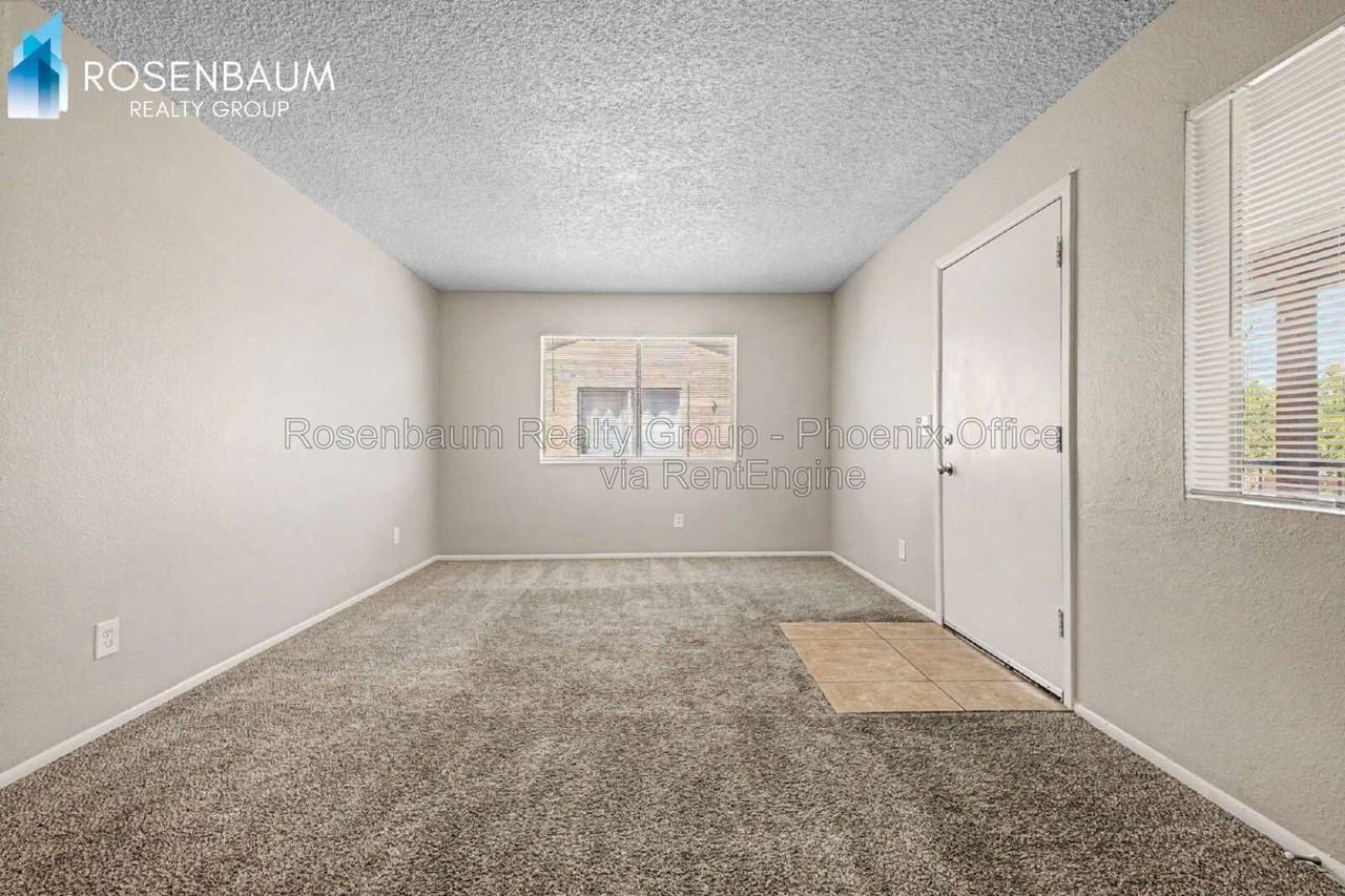 737 W 1st Ave #201 - Photo 3 of 26