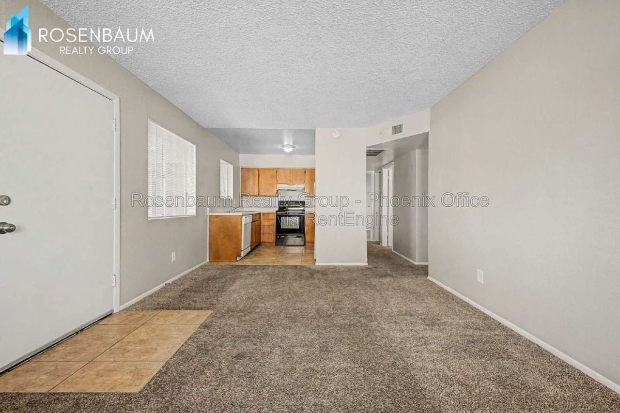 737 W 1st Ave #201 - Photo 6 of 26