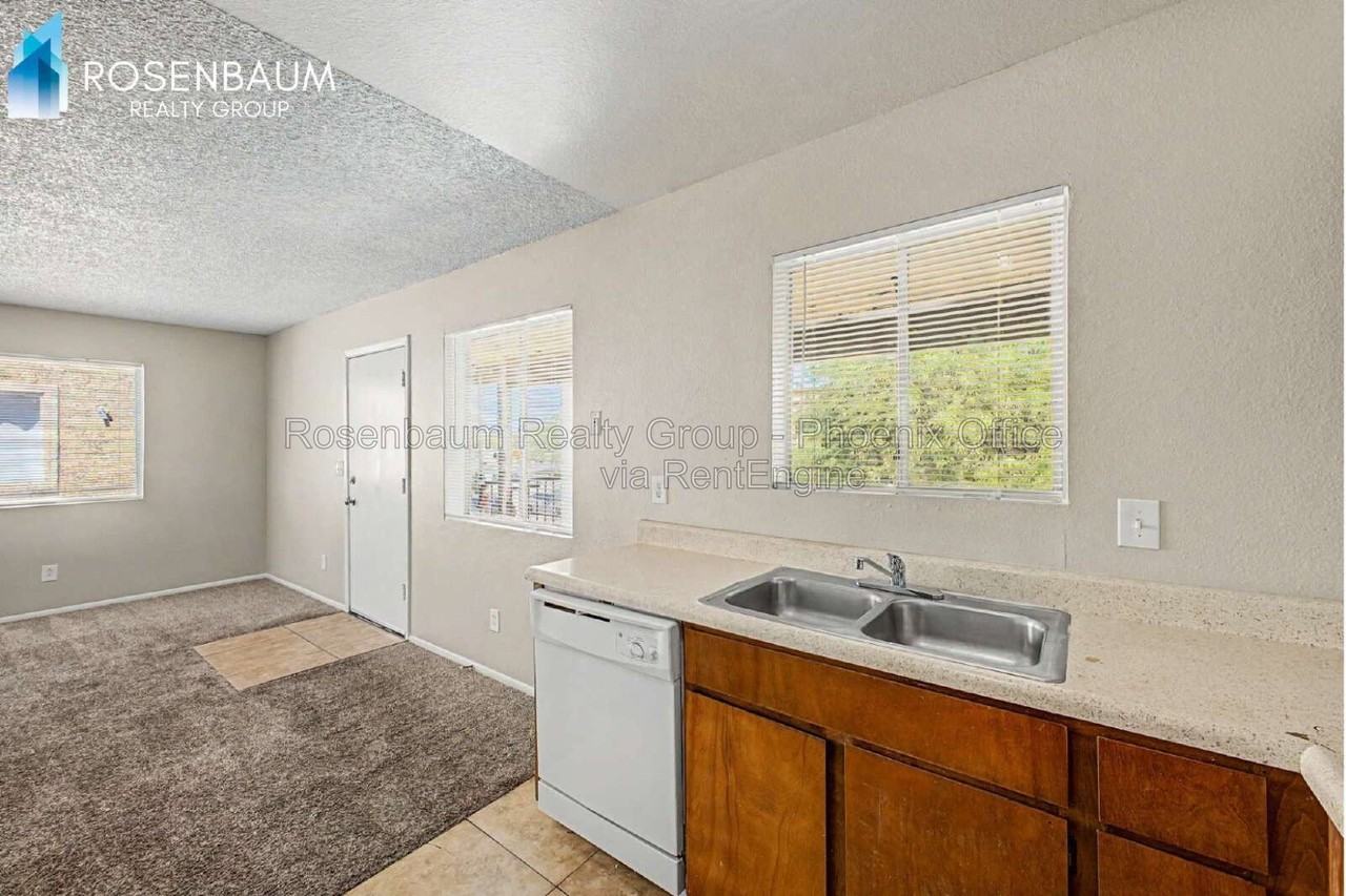 737 W 1st Ave #201 - Photo 7 of 26