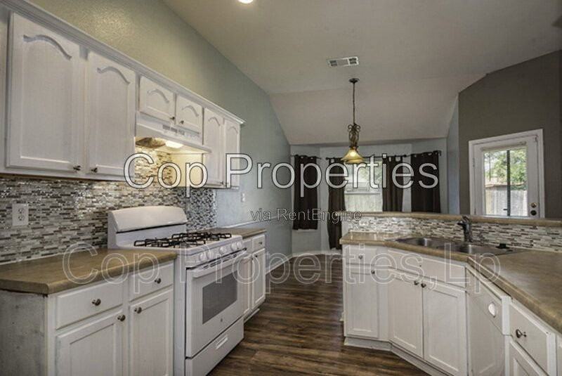 8510 Trumpet Cir - Photo 5 of 22