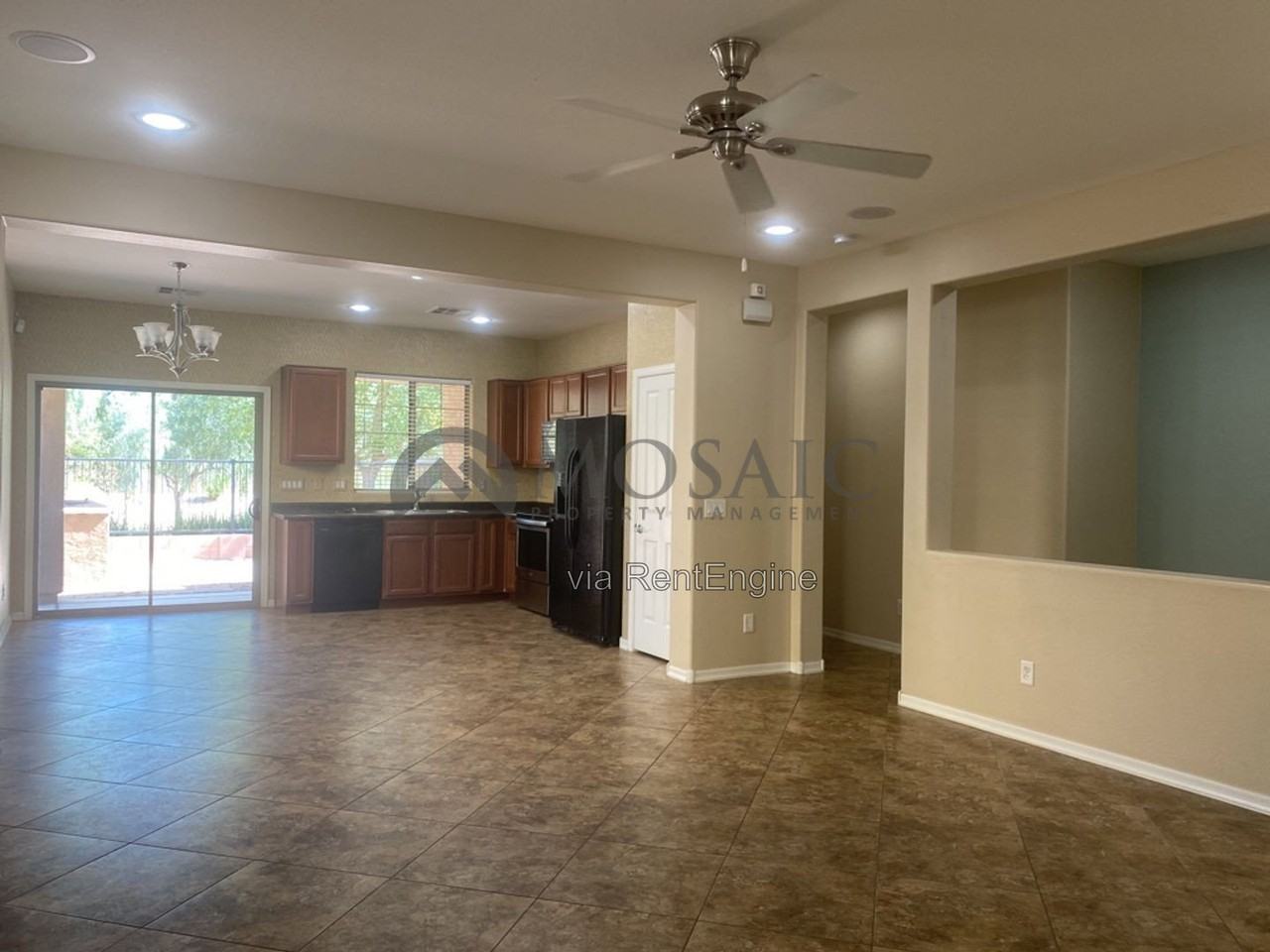 952 E Jacob St - Photo 2 of 16