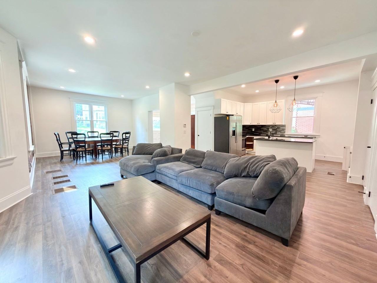 2216 Burnet Ave #1 - Photo 4 of 20