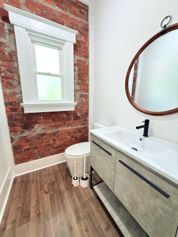 2216 Burnet Ave #1 - Photo 7 of 20