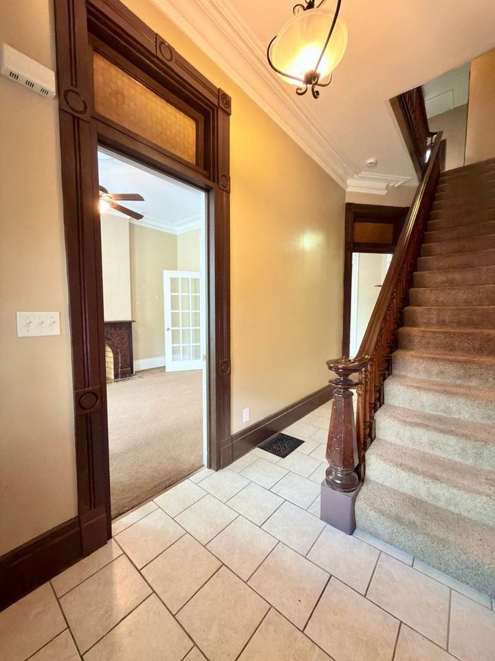 2223 Ohio Ave #1 - Photo 2 of 21