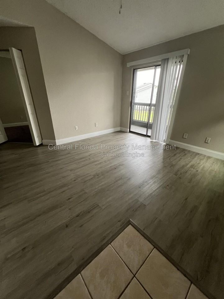 3700 Idlebrook Cir #210 - Photo 4 of 15