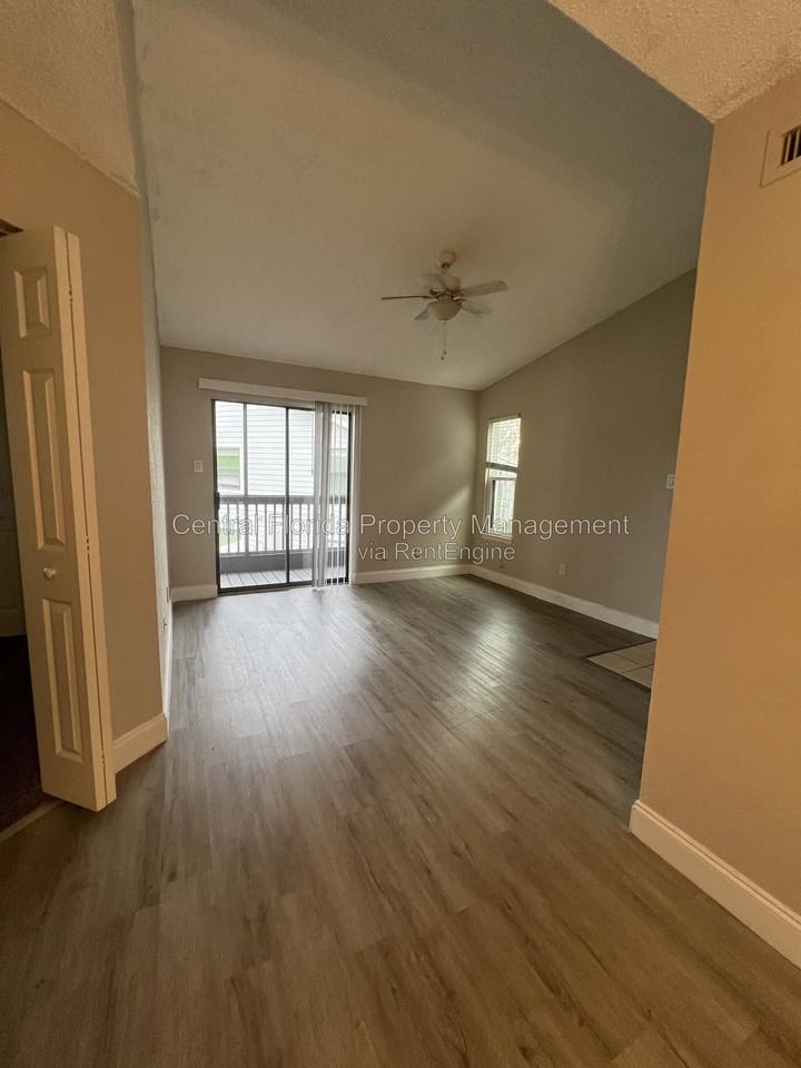 3700 Idlebrook Cir #210 - Photo 5 of 15