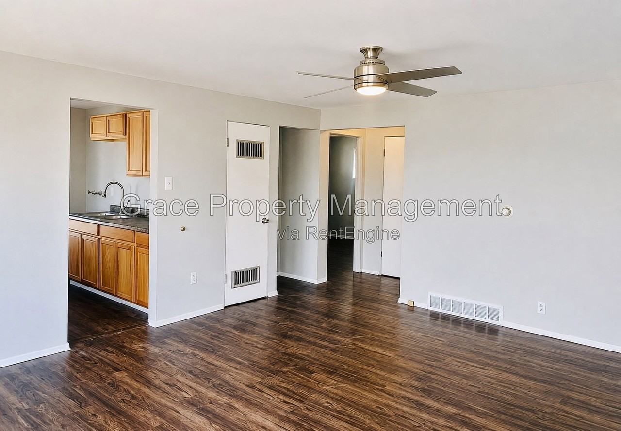 595 W Dartmouth Ave - Photo 3 of 16