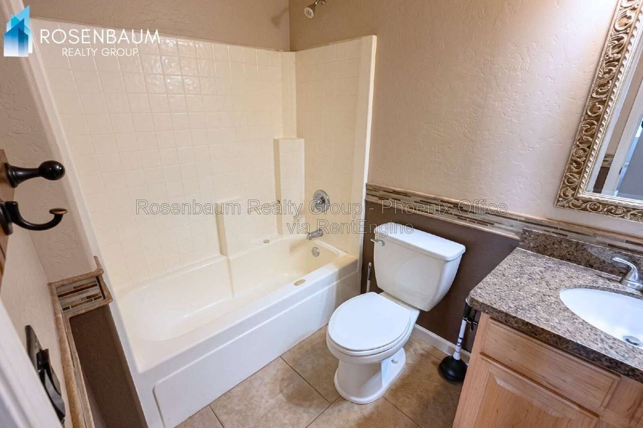 2206 S 105th Dr - Photo 7 of 14