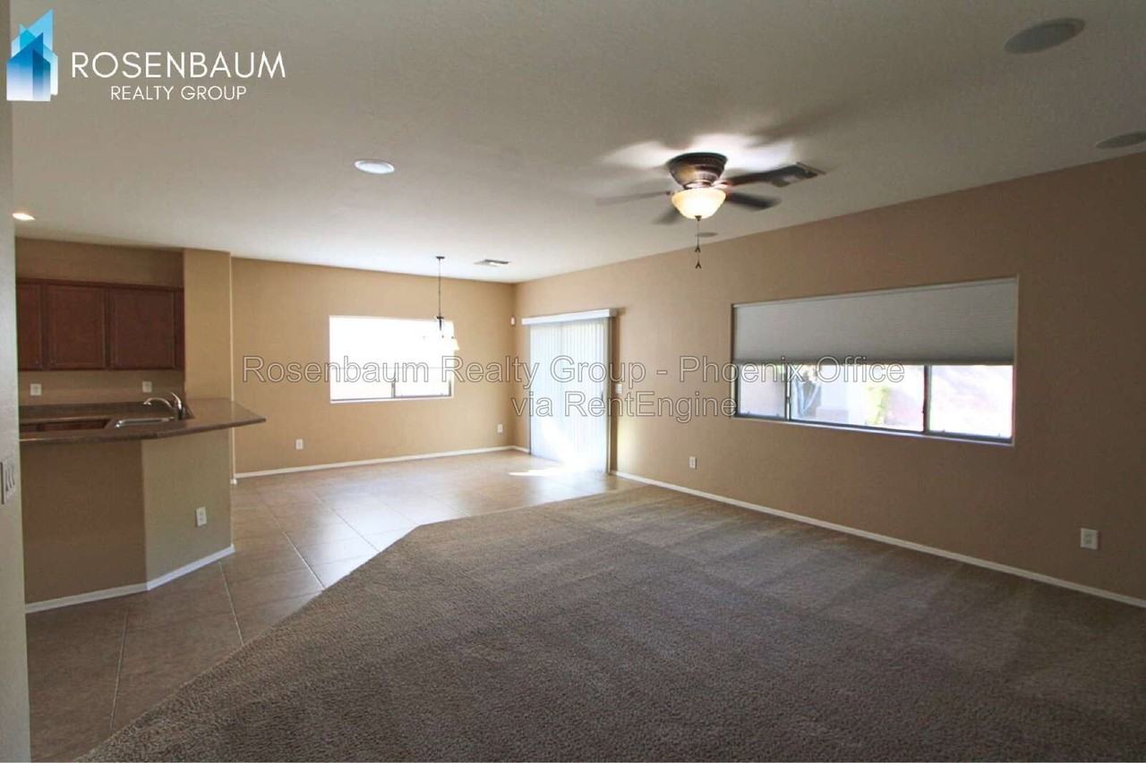 2756 E Rakestraw Ln - Photo 3 of 23