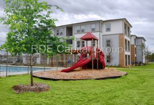 4800 W Illinois Ave - Photo 1 of 1