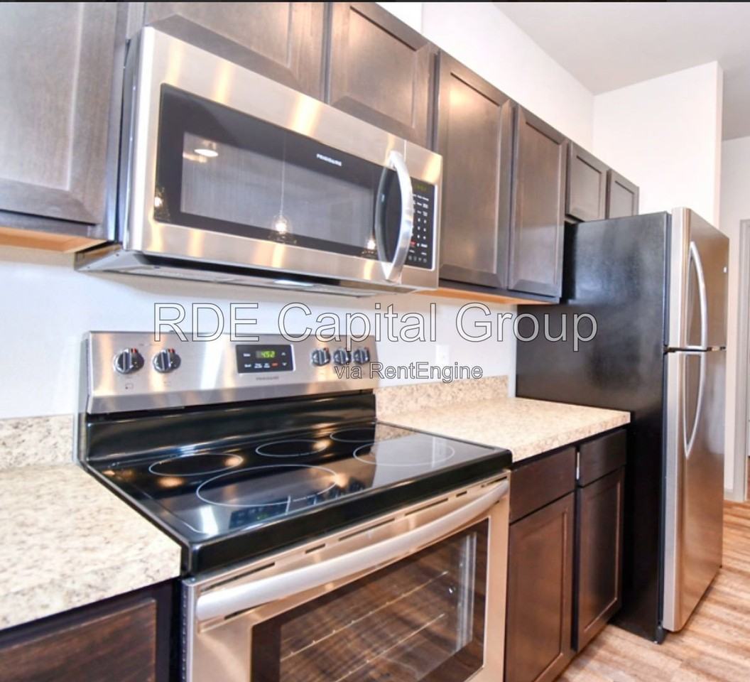 4800 W Illinois Ave #3105A1 - Photo 2 of 9