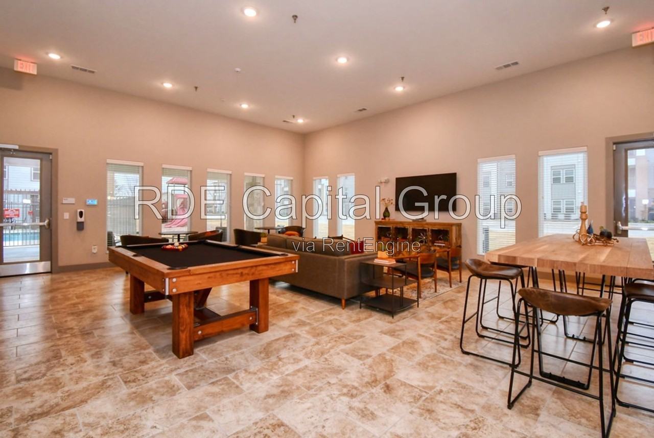 4800 W Illinois Ave #3105A1 - Photo 5 of 9