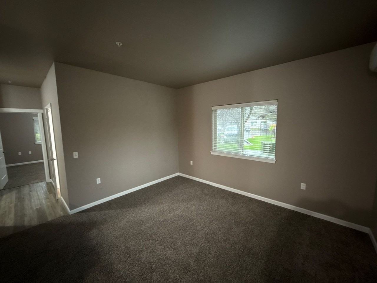 4225 Hawthorne Ave Ne #113 - Photo 5 of 20