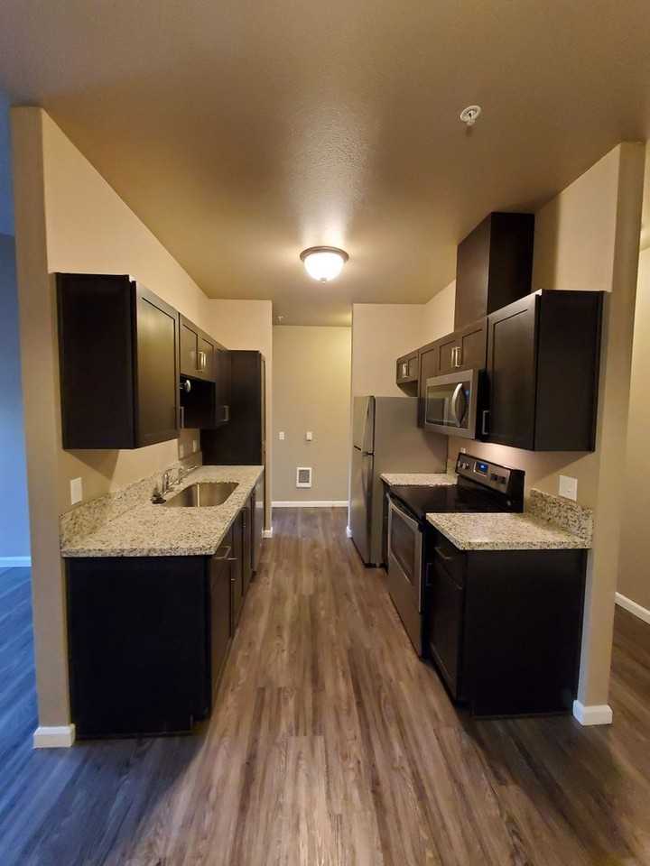4235 Hawthorne Ave Ne #106 - Photo 4 of 23