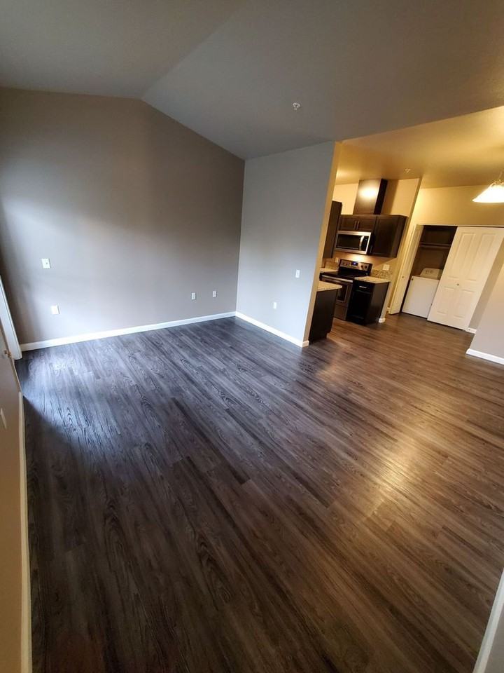 4235 Hawthorne Ave Ne #106 - Photo 7 of 23