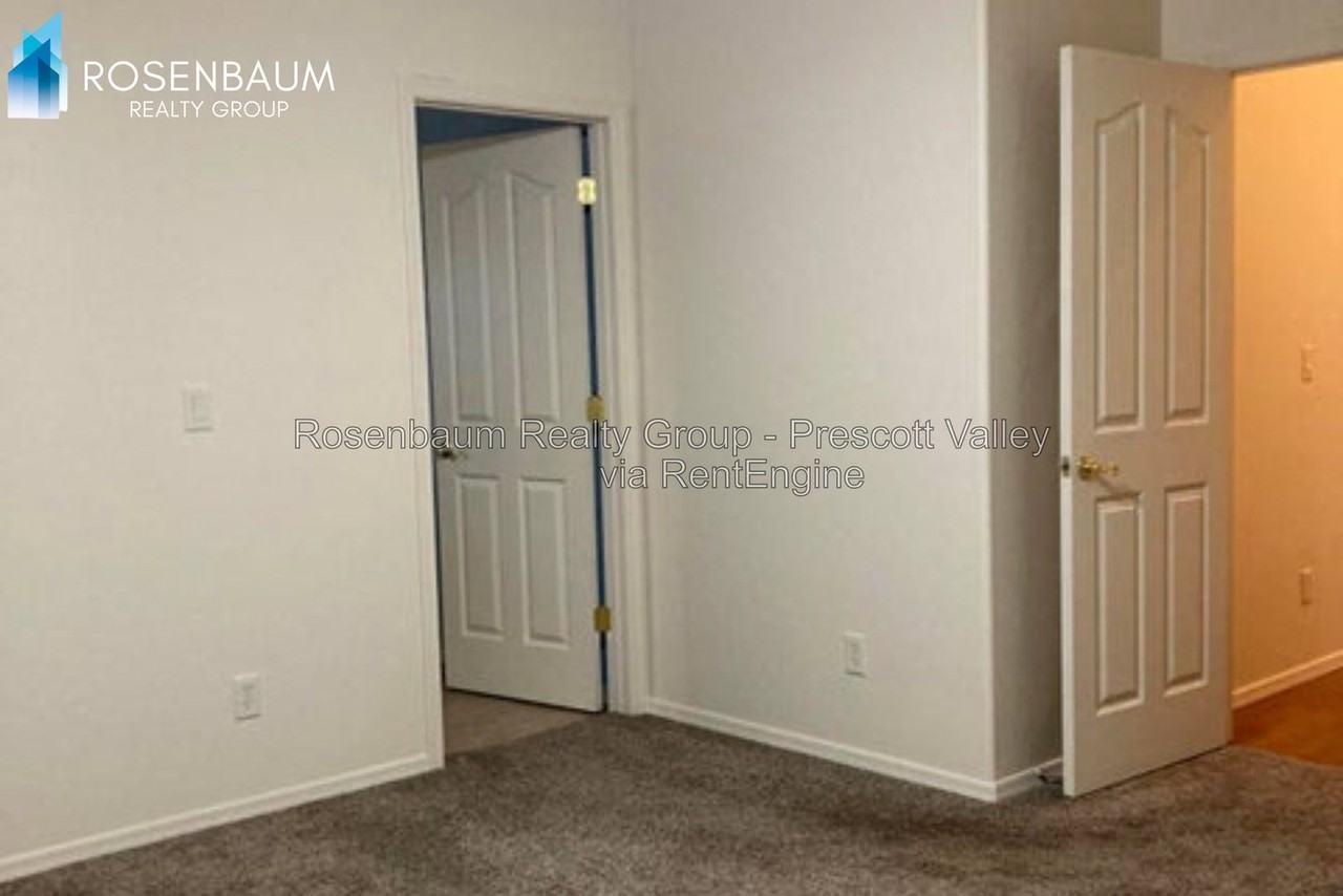 8049 E Jacque Dr - Photo 4 of 10