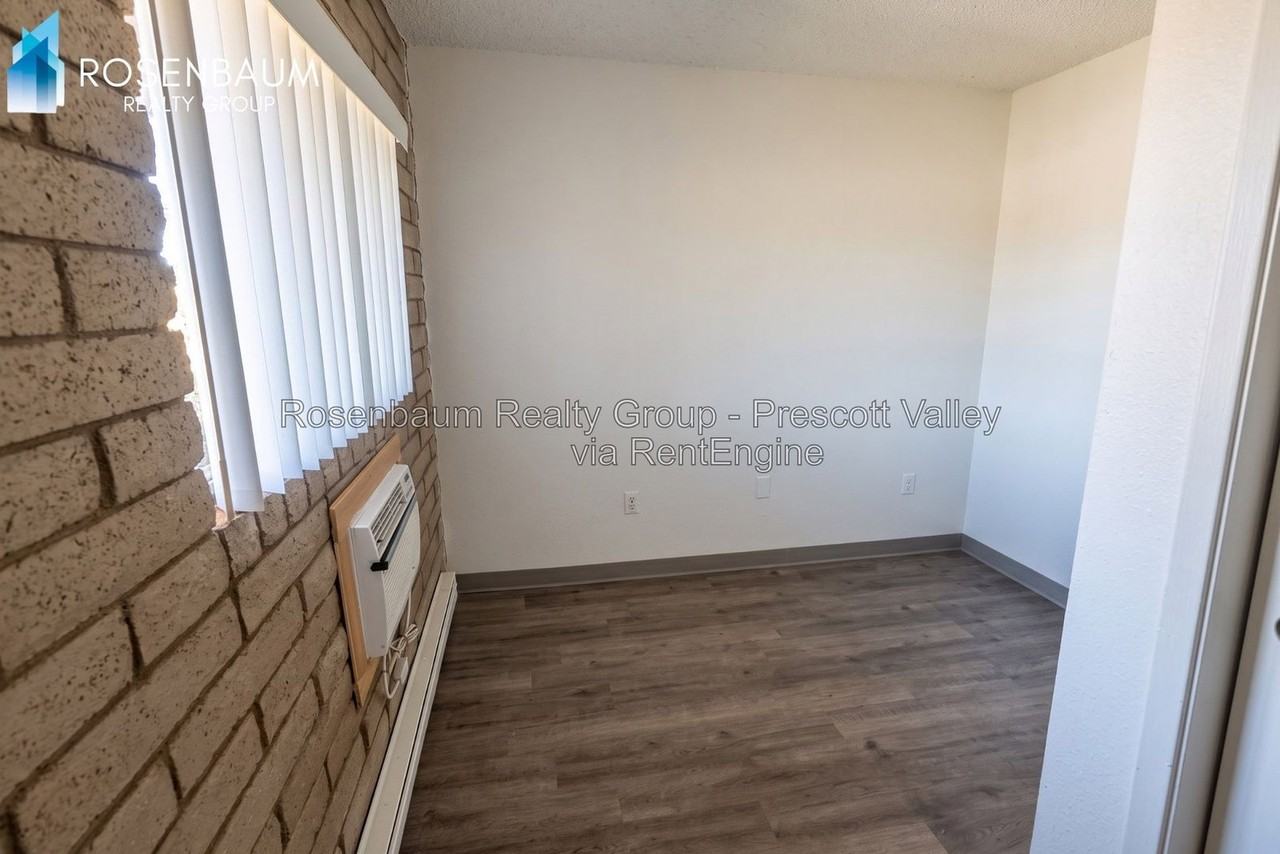 8469 E Yavapai Rd #B - Photo 3 of 5