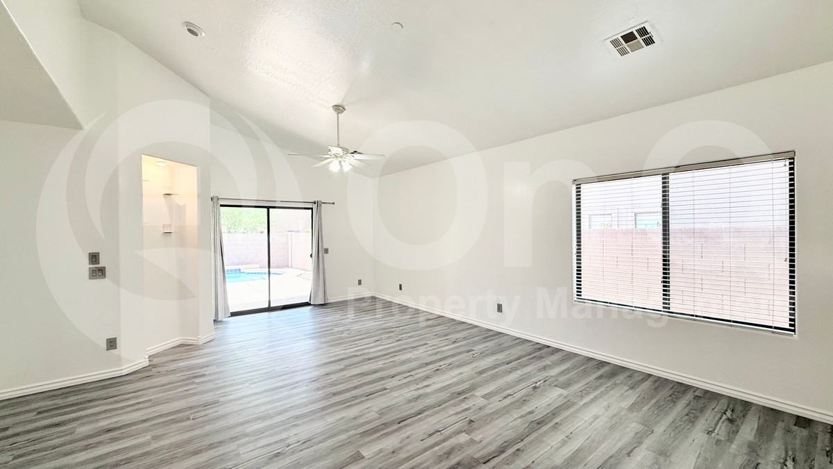 5301 E Carol Ave - Photo 7 of 20