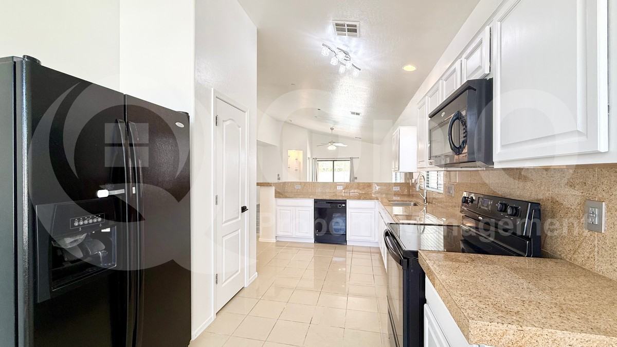 5301 E Carol Ave - Photo 4 of 20