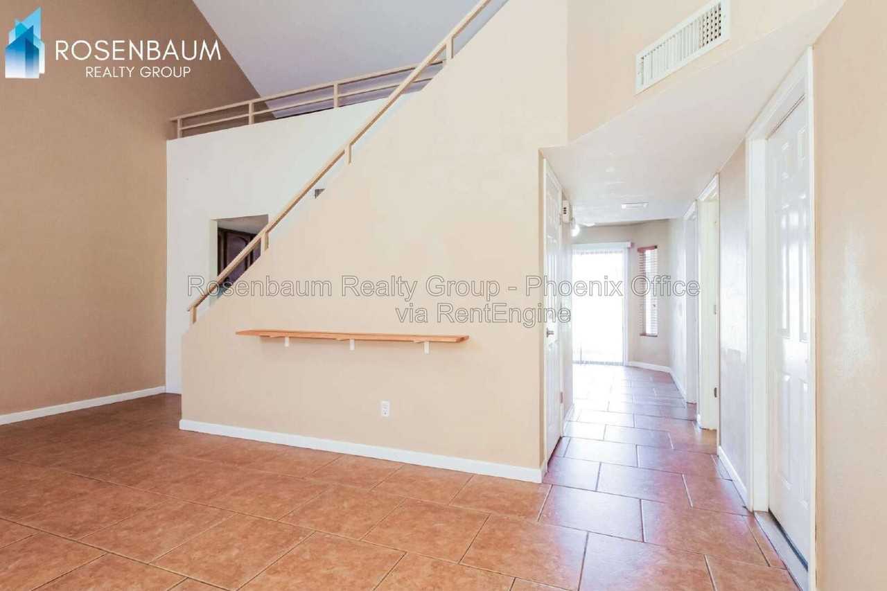 16215 N 16th St - Photo 4 of 15