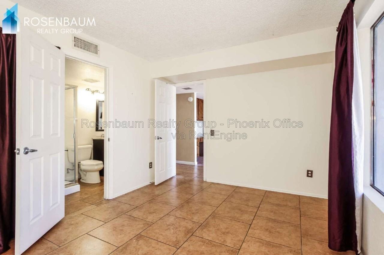 16215 N 16th St - Photo 6 of 15