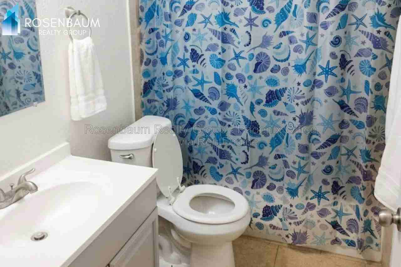 1702 W Shangri La Rd #1 - Photo 7 of 9