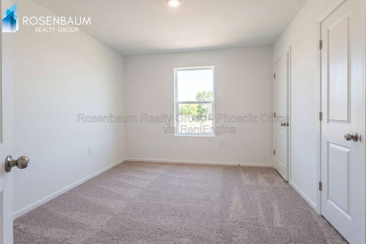 7872 S John Jacob Astor Ave - Photo 6 of 15
