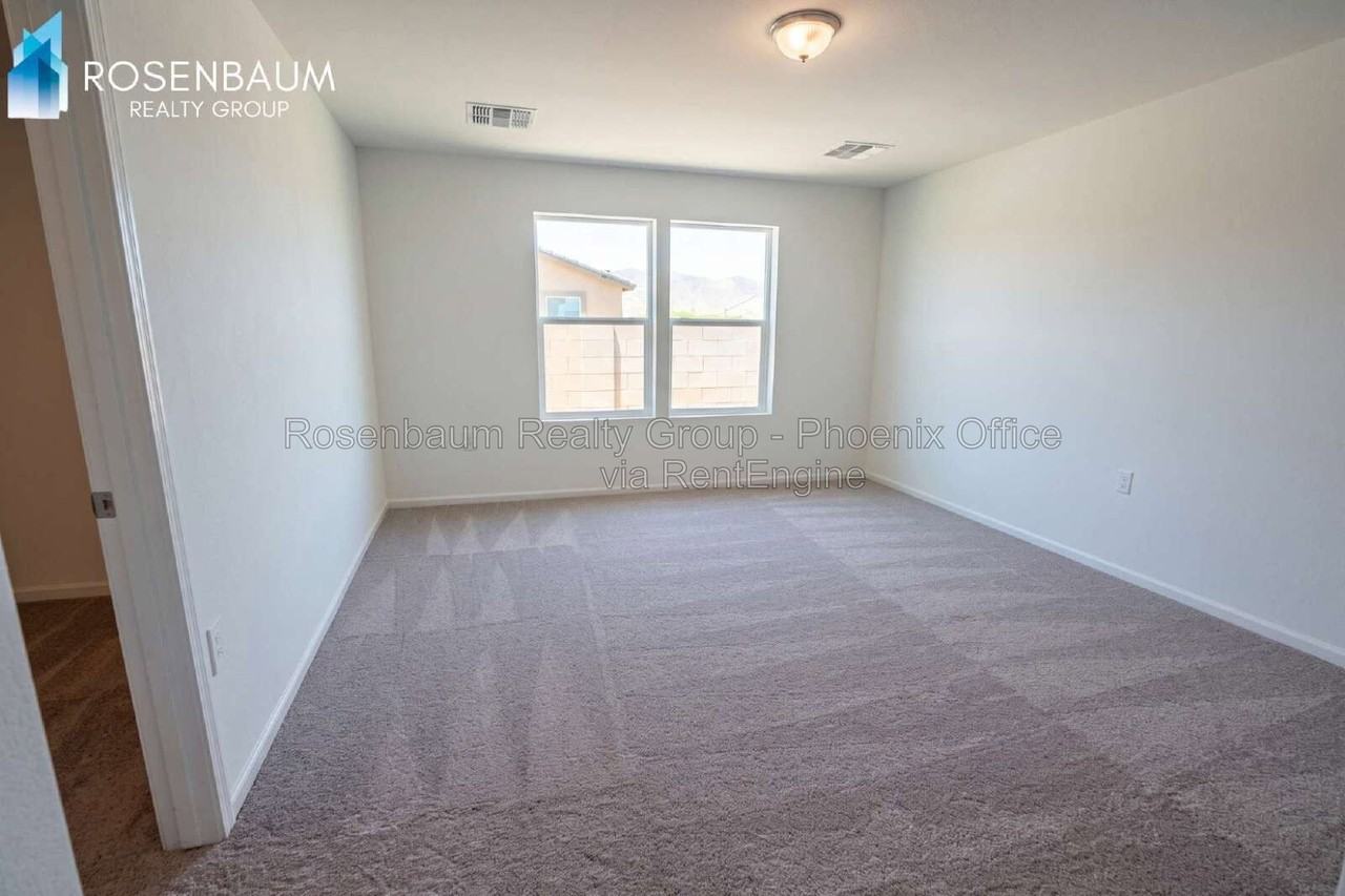 7872 S John Jacob Astor Ave - Photo 7 of 15