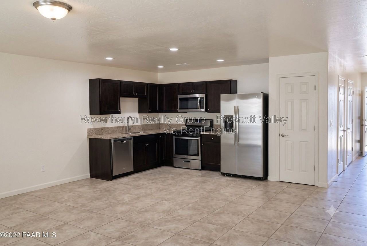 9585 E Magma Dr #2 - Photo 3 of 4